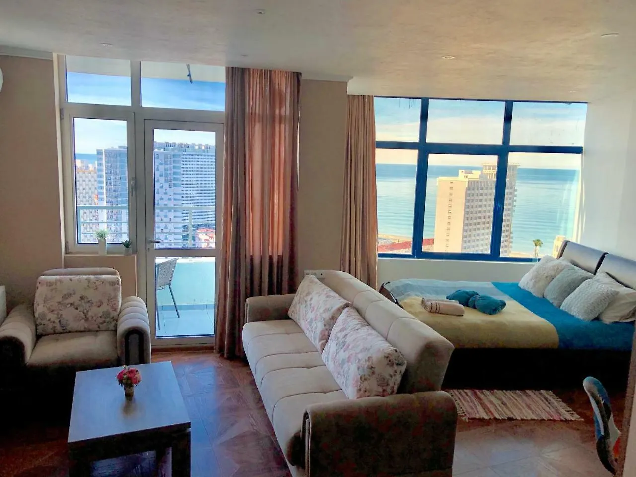Cozy Bright Apartment With Amazing Sea View Batumi Georgia