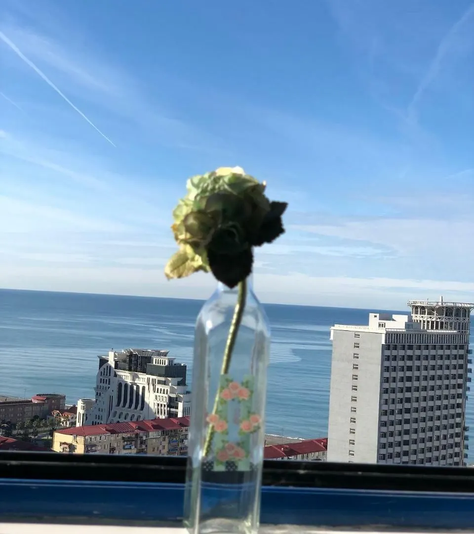 Cozy Bright Apartment With Amazing Sea View location